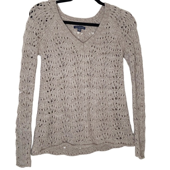 American Eagle outfitters V neck sweater. Size XS - Picture 1 of 7